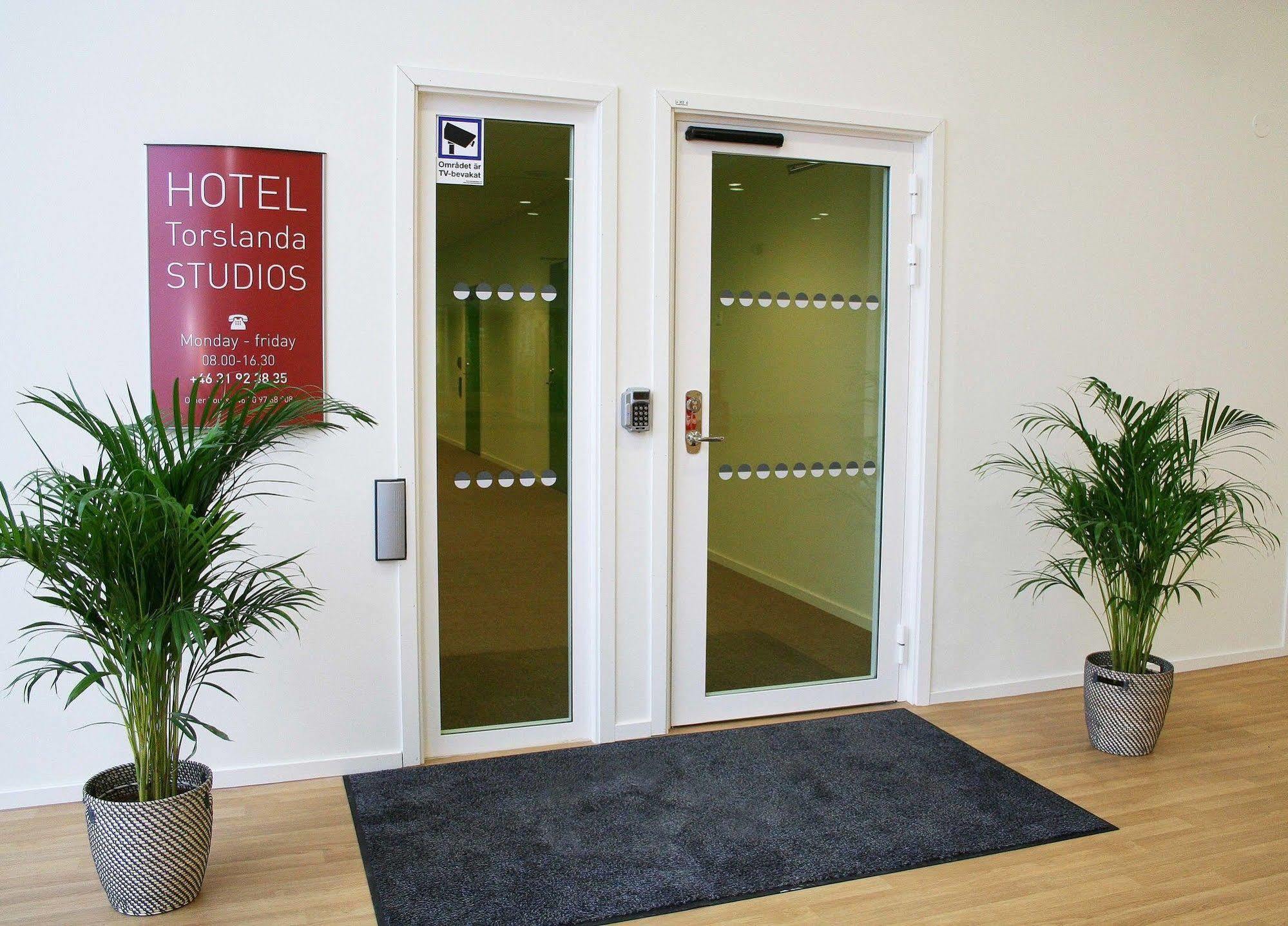 Hotel Torslanda ヨーテボリ エクステリア 写真